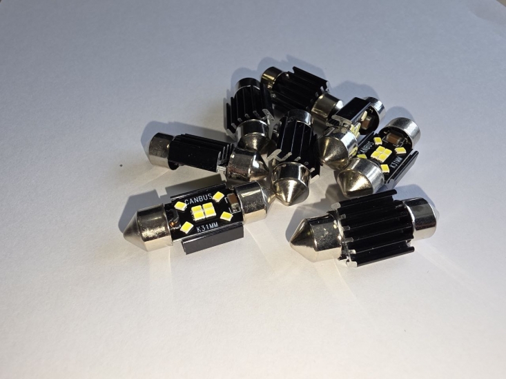 T11-8-31(12/24) NONPOLAR Лампа светодиодная 12/24V 31mm CAN 2.5W 5000K