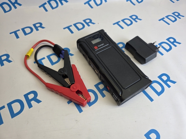 BLY-B8 Пуско зарядное устройство 180х80х40мм 15000мАч