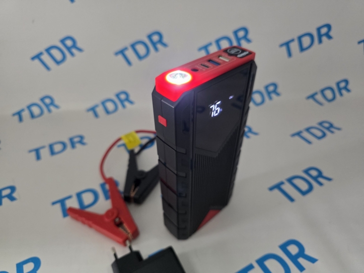 BLY-DFK Пуско-зарядное устройство 25000 mAh, пусковой ток: 1200A, пиковый ток: 2400A, размеры: 212*101*34 мм