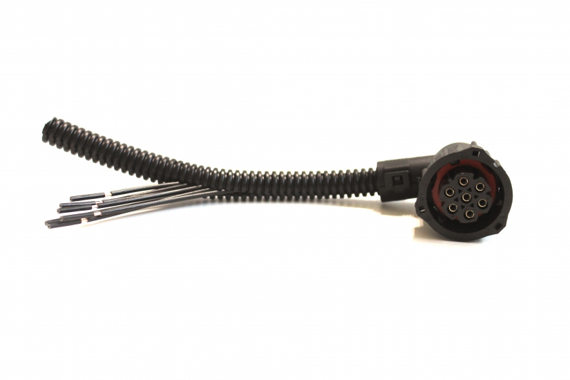 Разъем гнездовой 71227715А для еврофонаря (ФМР-7*1,5 розетка 7 конт., угловой) АТК