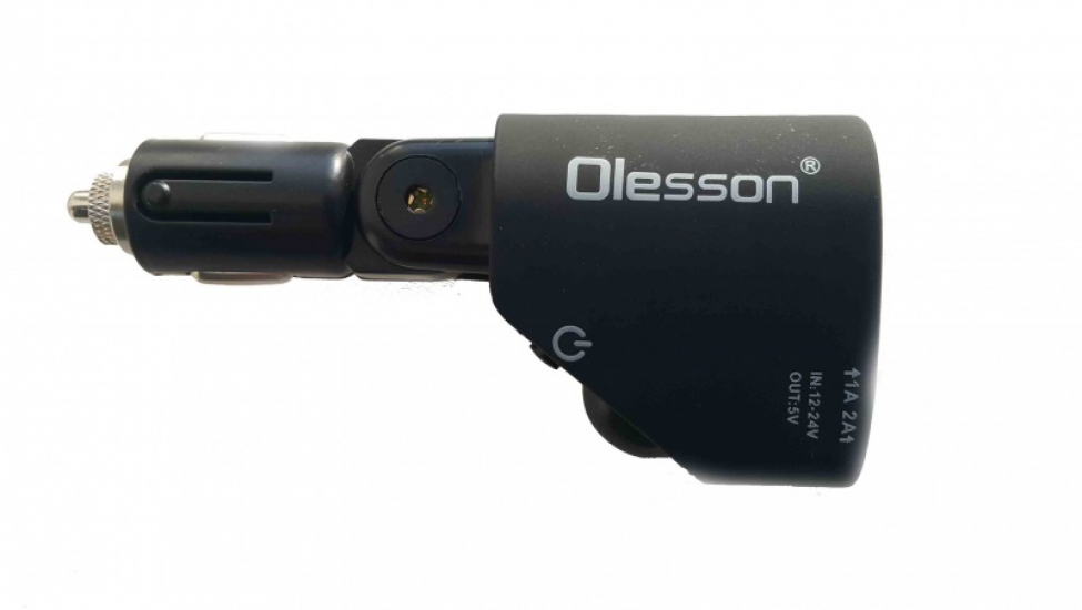 R4155 Зарядное устройство 2 USB 3.1 A, 1 гнездо прикуривателя, черный Olesson 1351