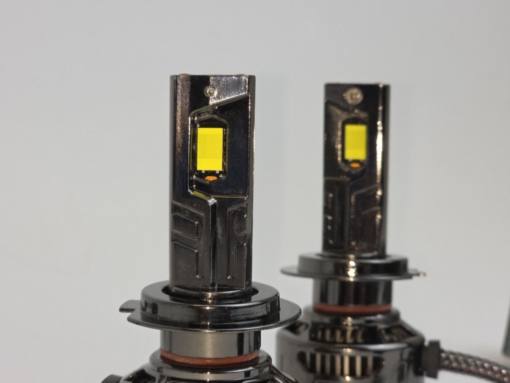 0240477504 Комплект светодидных ламп SVS H7/H18 серии WildLight (4775CSP/11000Lm/6000K/12V/100W/кулер)