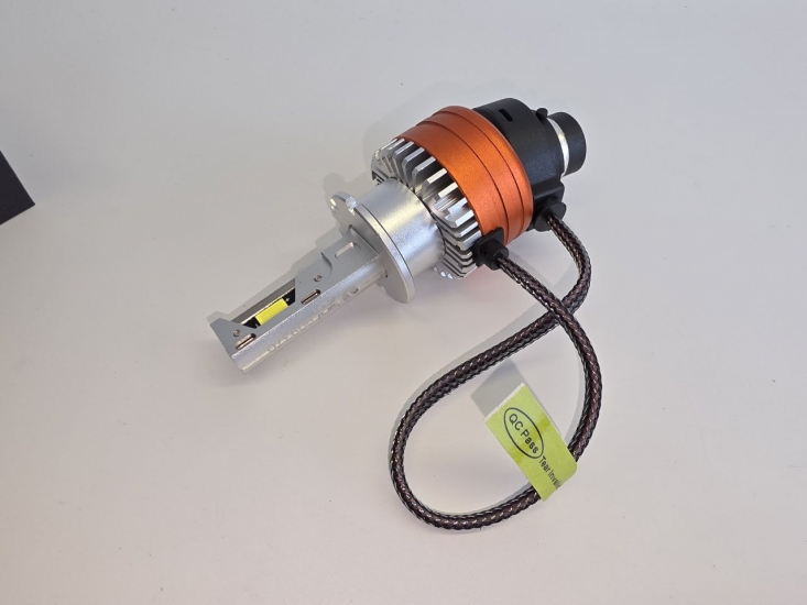 909370 Светодиодная лампа головного света D2S/R 12-24V 45W 4500Lm 6500K Canbus TM Nord YADA