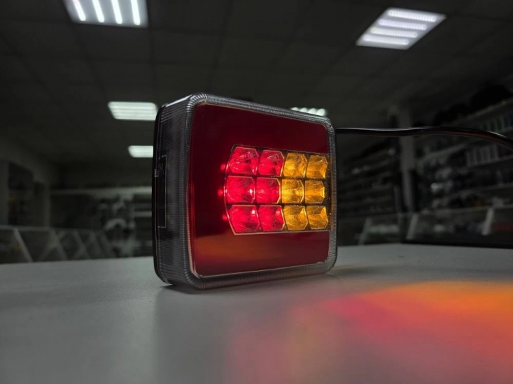 SQ-069 Задние светодиодные фонари 12-50v