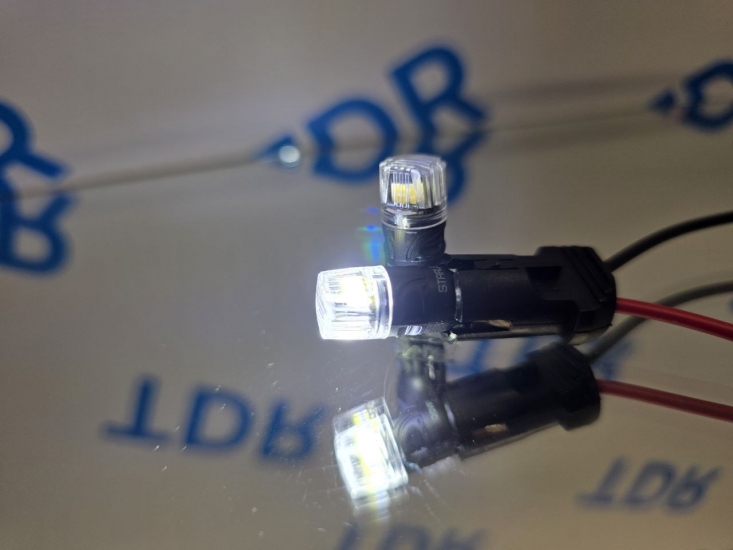 BS-T10-GC-4NP12V WH лампа свтодиодная W5W 11-18В (комплект 2 шт)