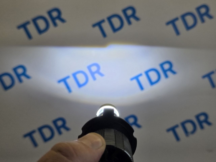 Лампа освещения головного света для автомобиля FA80-H4