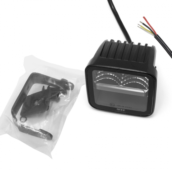 Прожектор светодиодный MTF LIGHT серия STYLE, 12-30V, 40W, 2450lm, ECE R10, с сигнальным/габаритным огнем.